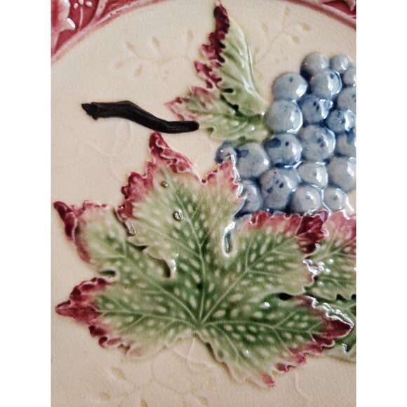 Vintage Decorative Plate Raised Grapes & Leaves 10.5" Made in Japan Handles - Picture 8 of 9